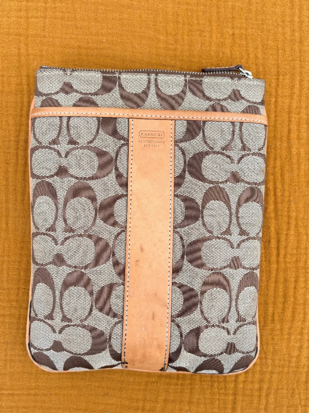 *pre-loved* Vintage Y2K Coach Signature Stripe Swingpack 6016